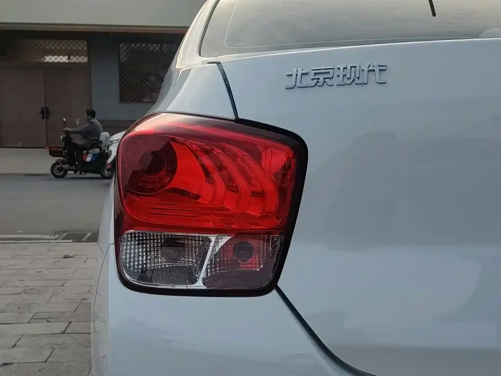 Hyundai Verna — миниатюра 6