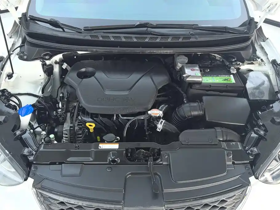 Hyundai Elantra Langdong — миниатюра 10