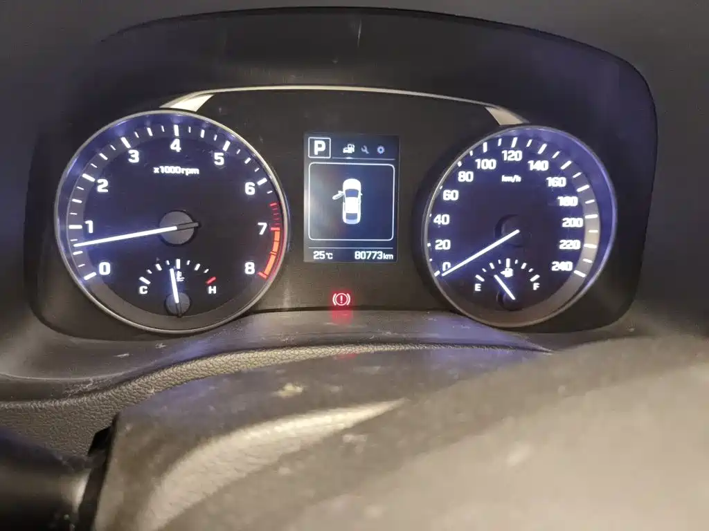 Hyundai Elantra — миниатюра 13
