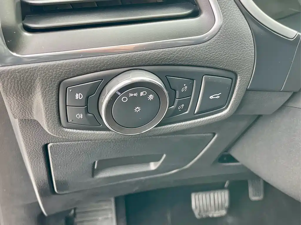 Ford Edge 2018 EcoBoost 245 7 мест V