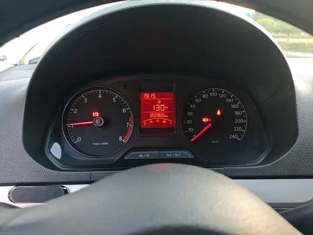 Volkswagen Jetta — миниатюра 12