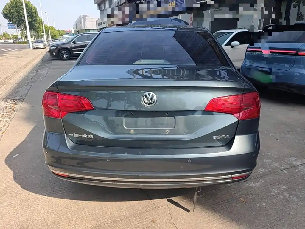 Volkswagen Bora — миниатюра 6