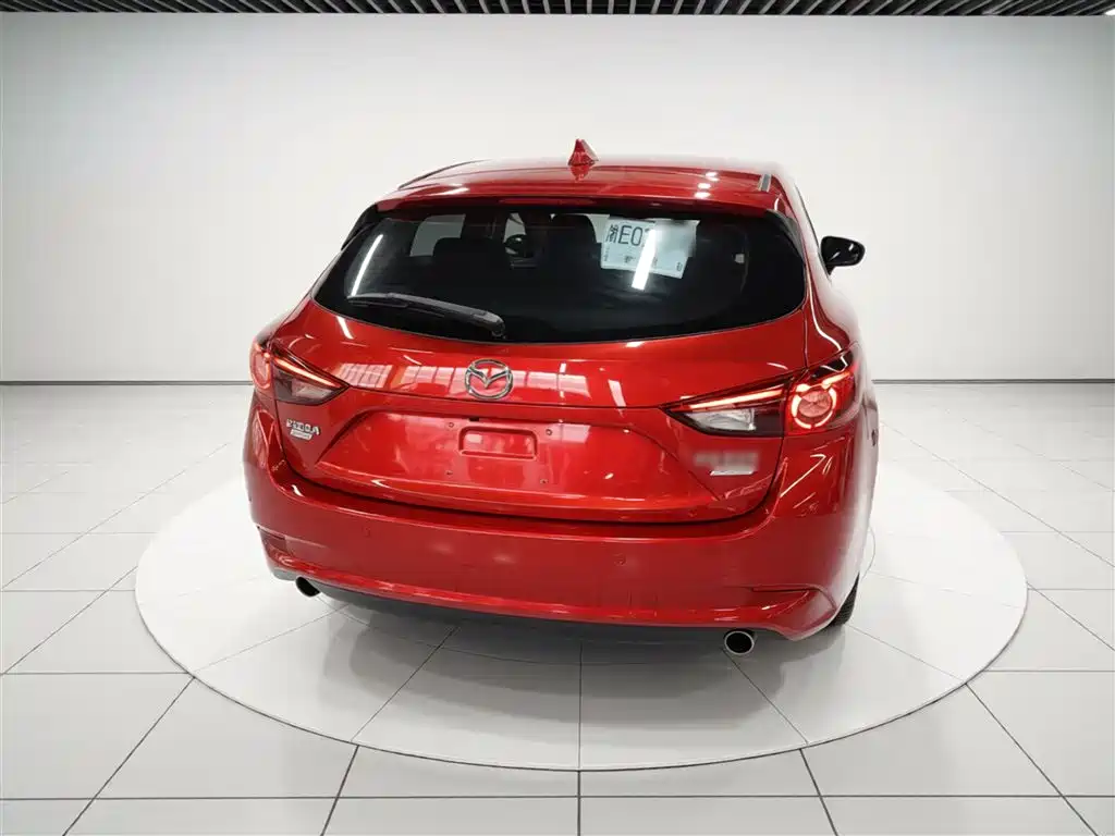 Mazda Mazda3 3 2019 1.5L AT Luxury VI