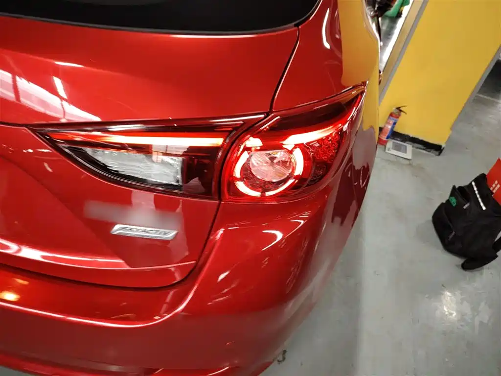 Mazda Mazda3 3 2019 1.5L AT Luxury VI
