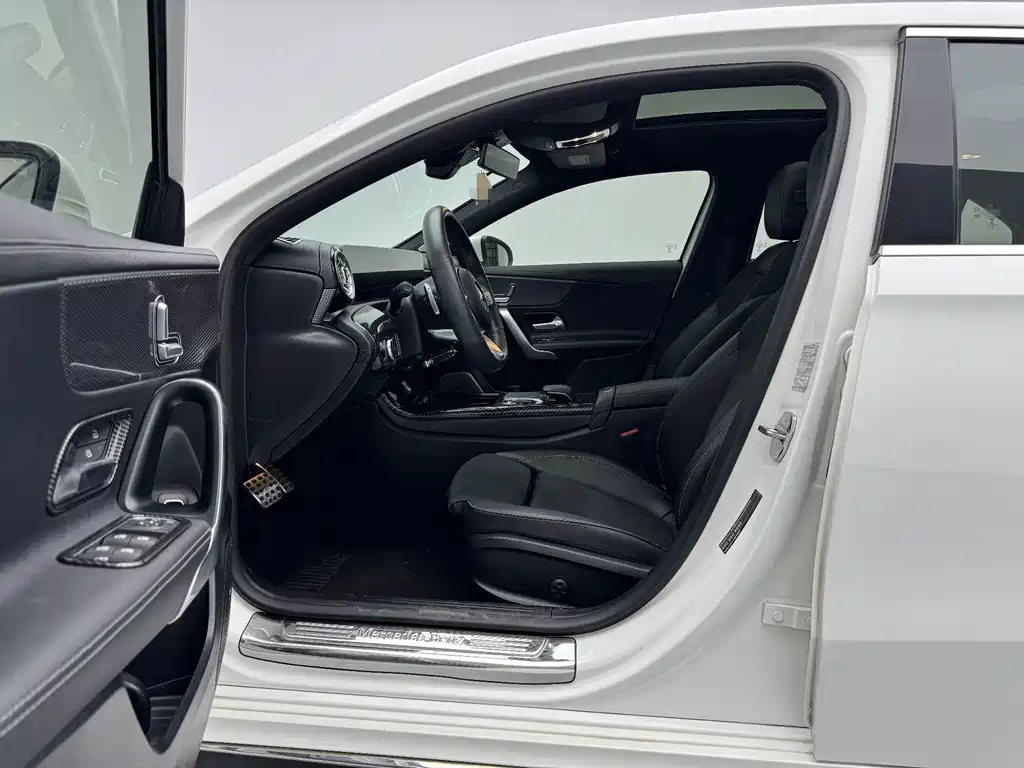 Mercedes-Benz A-Class — миниатюра 12