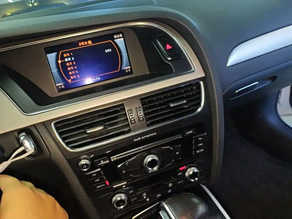Audi A4L — миниатюра 13