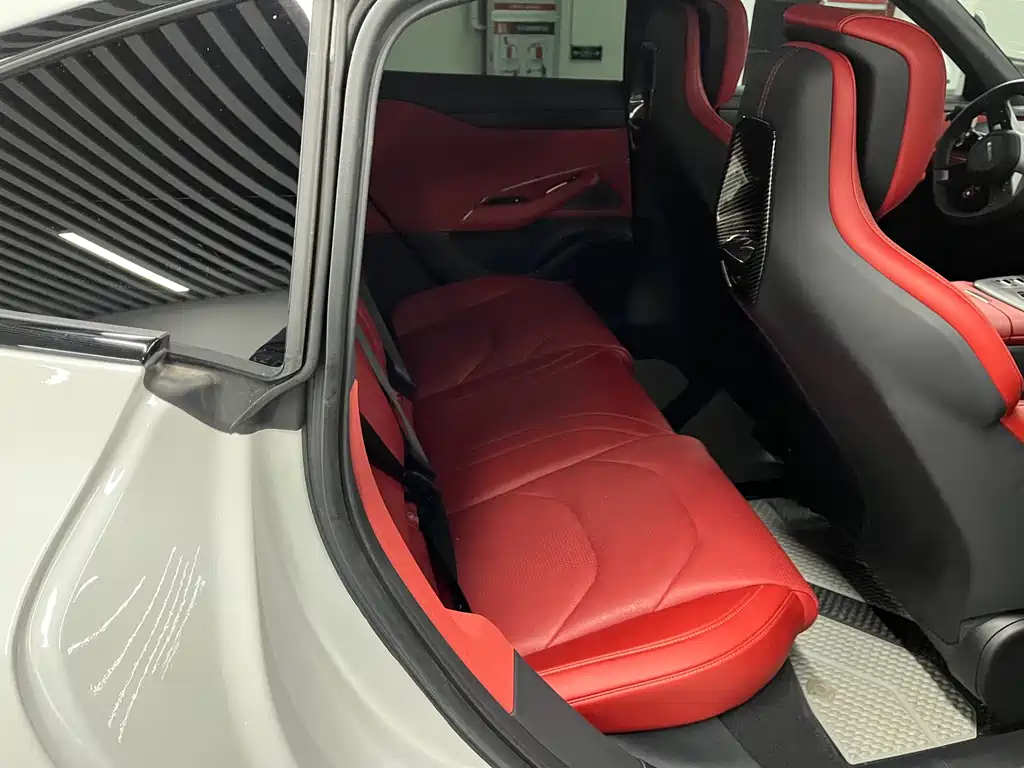 XIAOMI CAR XIAOMI SU7