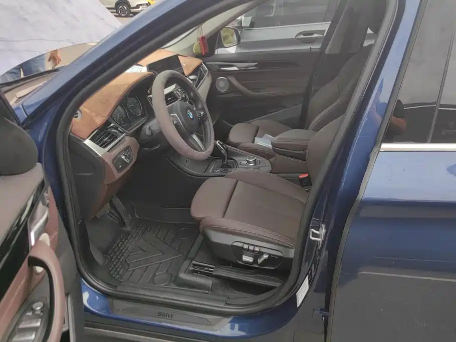BMW X1 — миниатюра 9