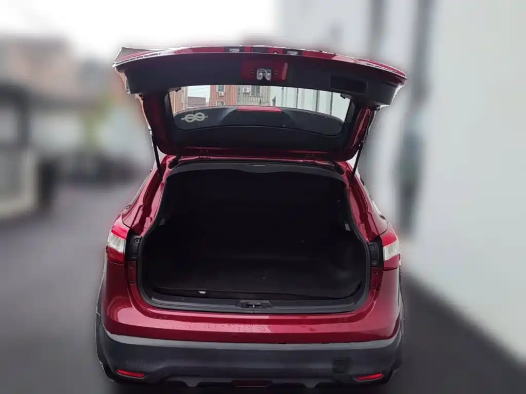Nissan Qashqai — миниатюра 24