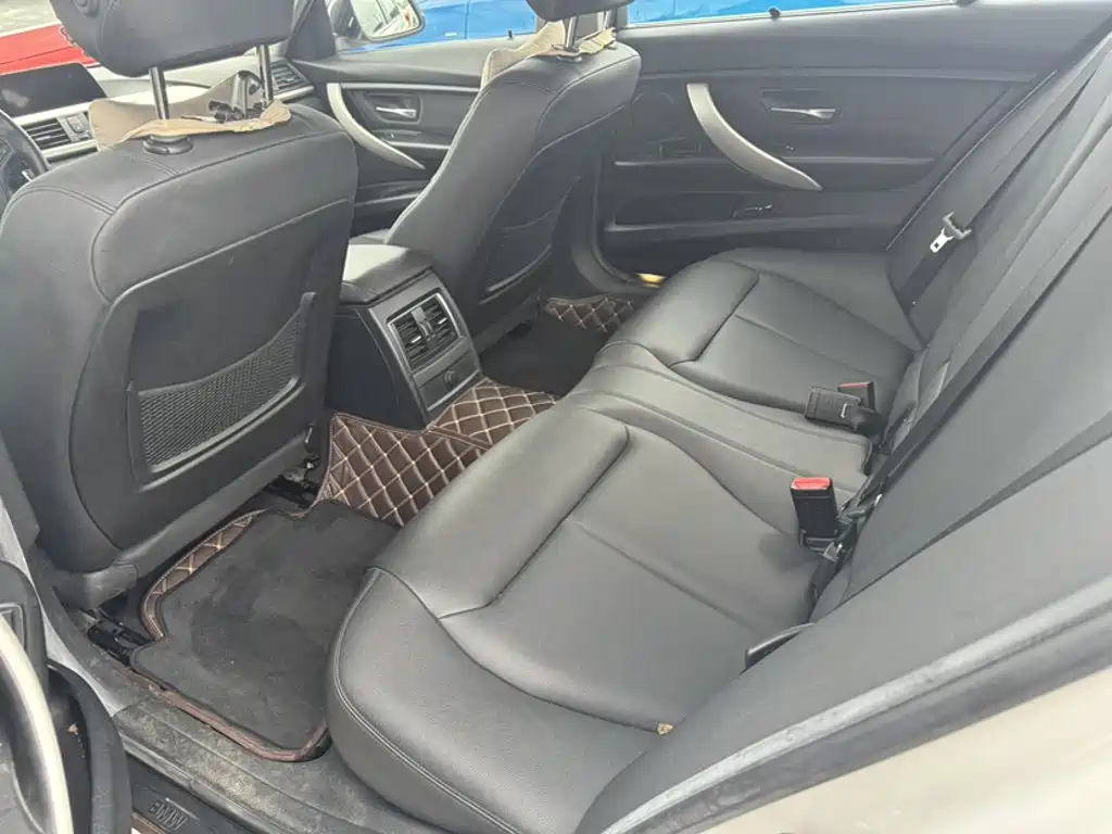BMW 3 Series — миниатюра 17