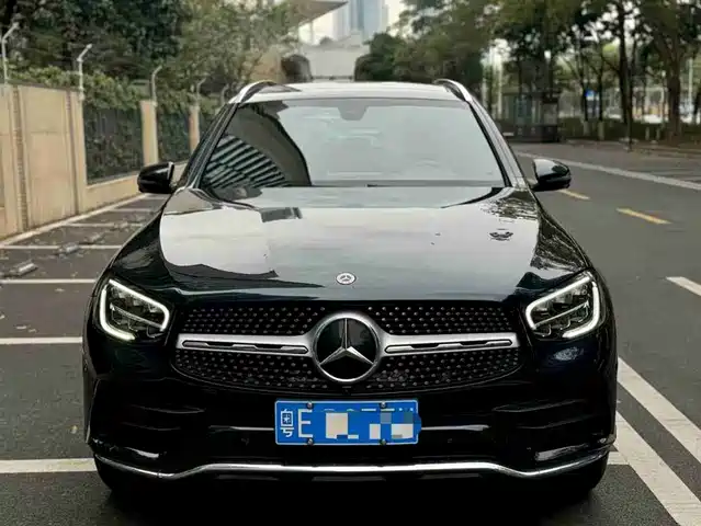 MERCEDES-BENZ GLC