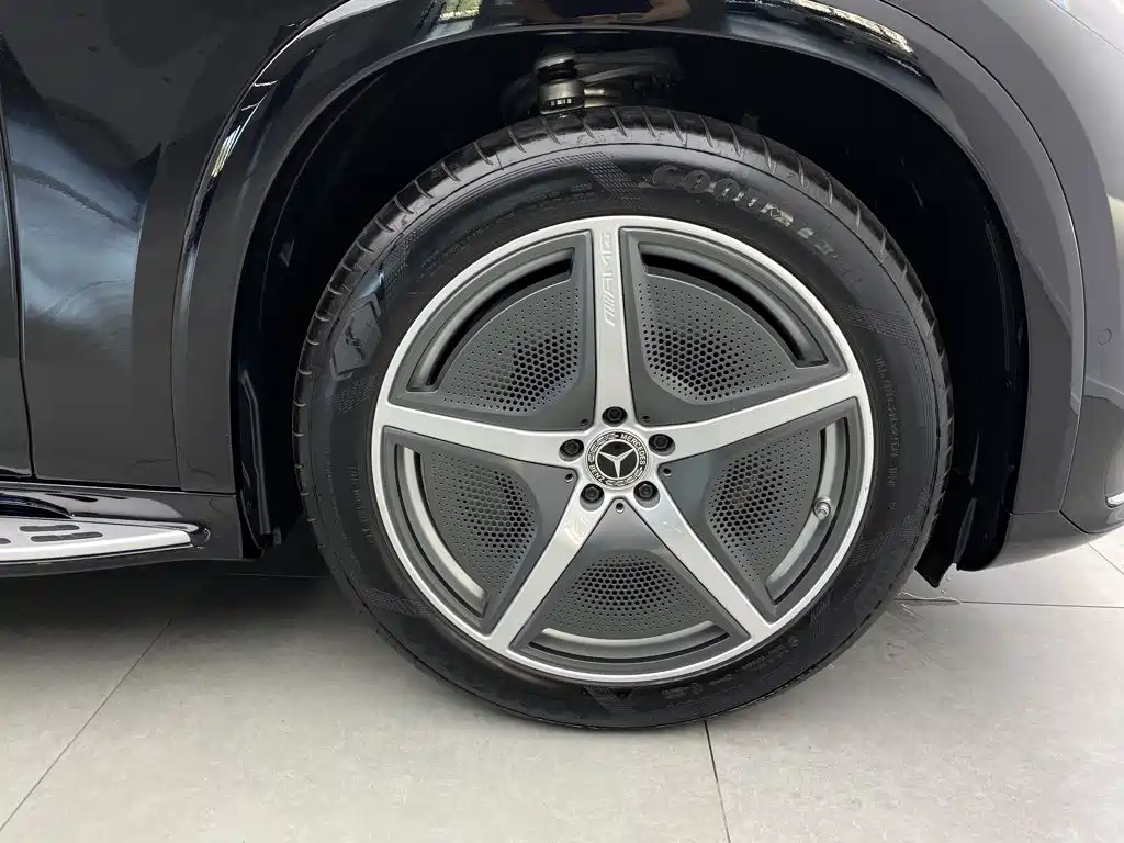 Mercedes-Benz EQS SUV — миниатюра 7