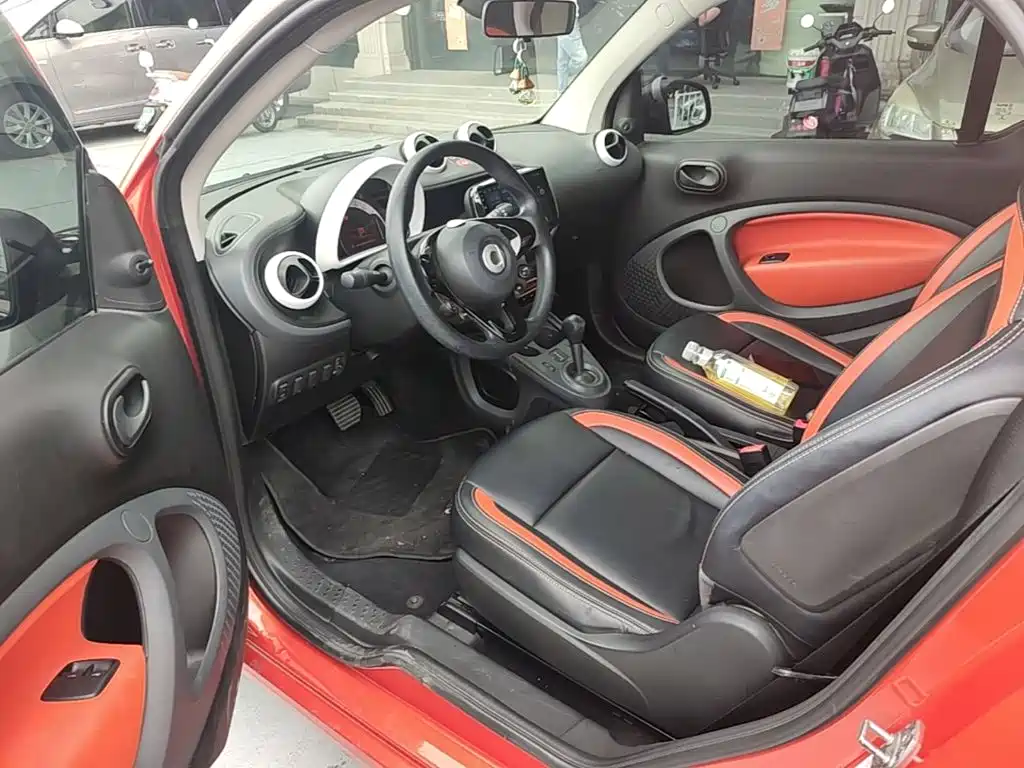 smart Smart Fortwo — миниатюра 16