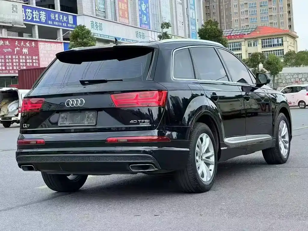 Audi Q7 2018 40 TFSI Comfort