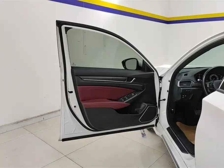 Honda Inspire 2022 260TURBO
