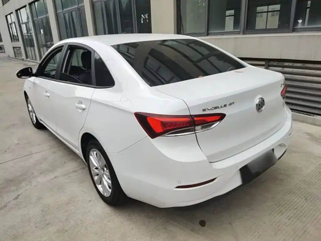 Buick Excelle — миниатюра 5