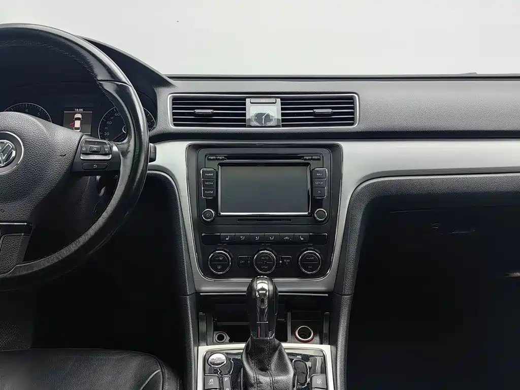 Volkswagen Passat — миниатюра 12