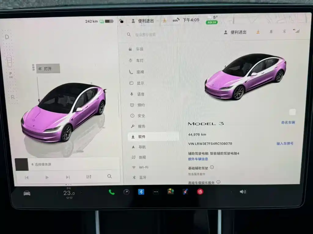 TESLA MODEL 3