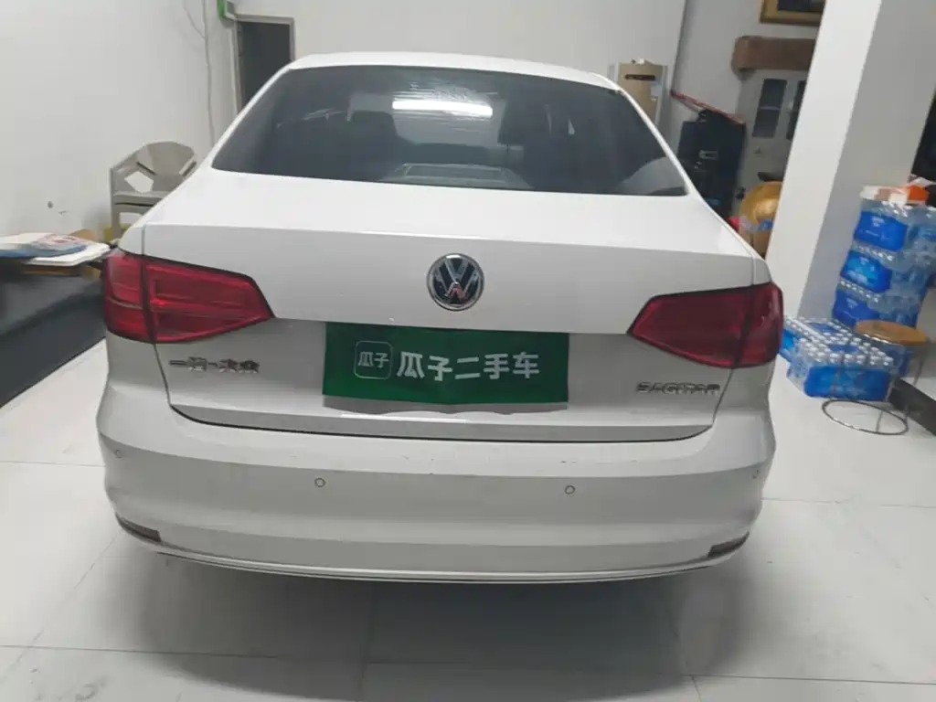 Volkswagen Sagitar — миниатюра 6