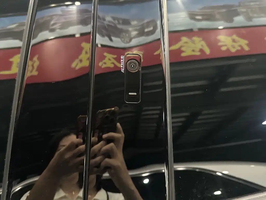Changan UNI-Z New Energy — миниатюра 14