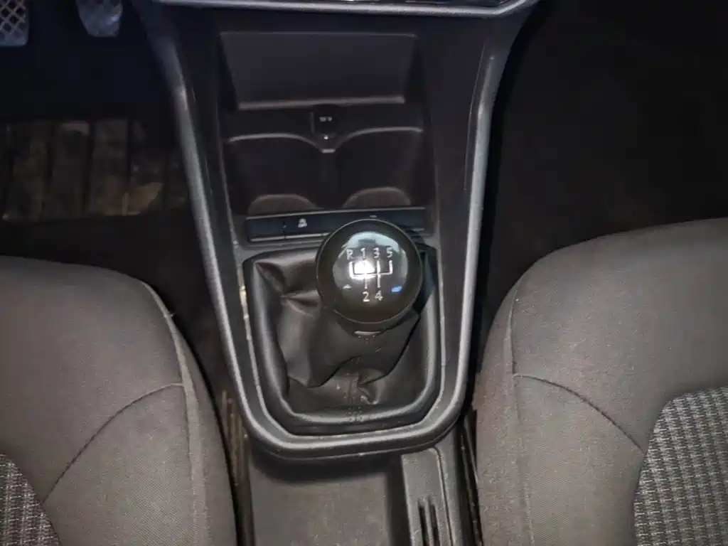 Volkswagen Santana — миниатюра 14