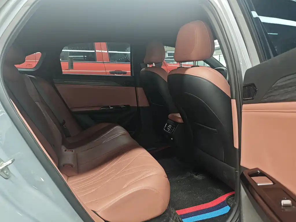 GEELY GALAXY GALAXY L6