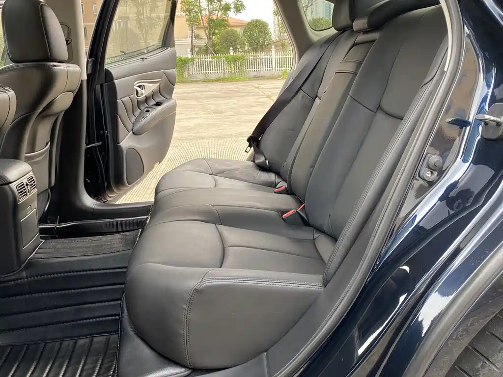 Infiniti Q70 — миниатюра 5
