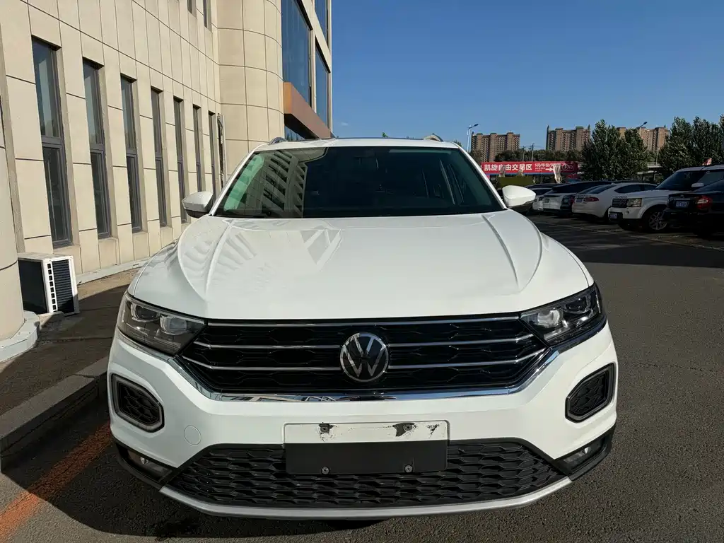 Volkswagen T-Roc — миниатюра 2