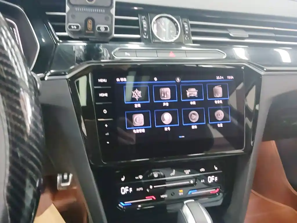 Volkswagen Magotan PHEV — миниатюра 13