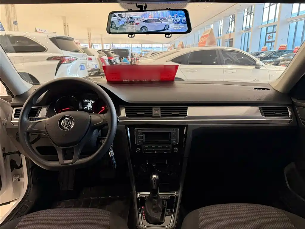 Volkswagen Bora 2019 1.5L AT Fashion VI