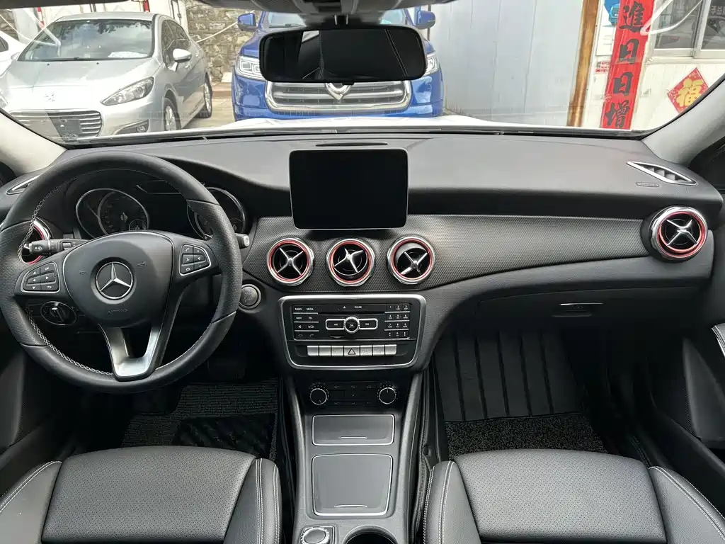 Mercedes-Benz GLA — миниатюра 4