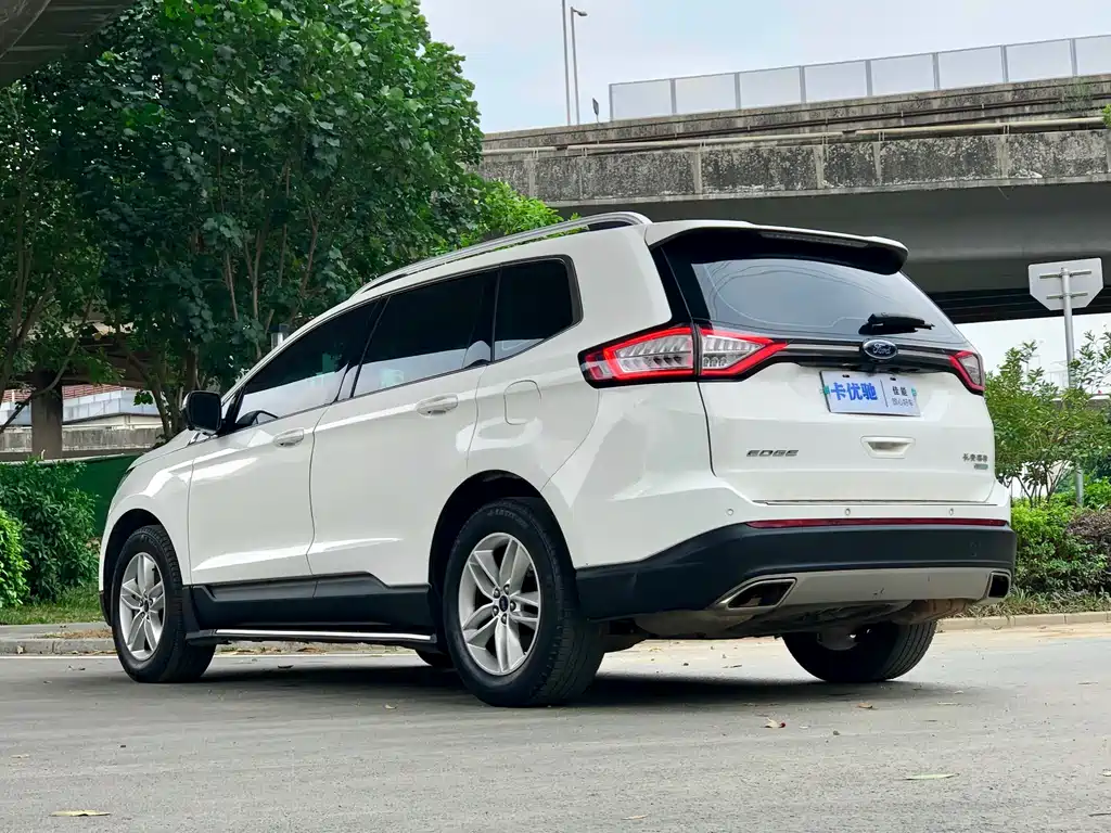 Ford Edge 2018 EcoBoost 245 5 мест