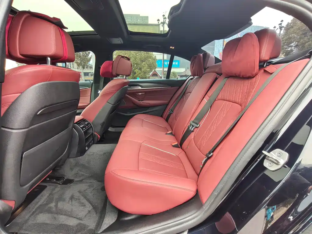 BMW 5 SERIES NEW ENERGY