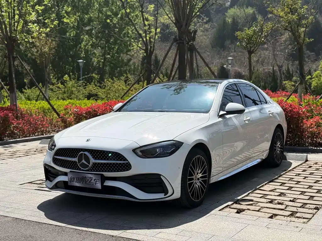 Mercedes-Benz C-Class 2024