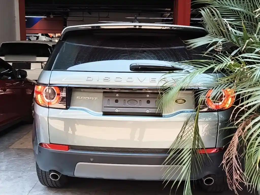 Land Rover Discovery Sport — миниатюра 6