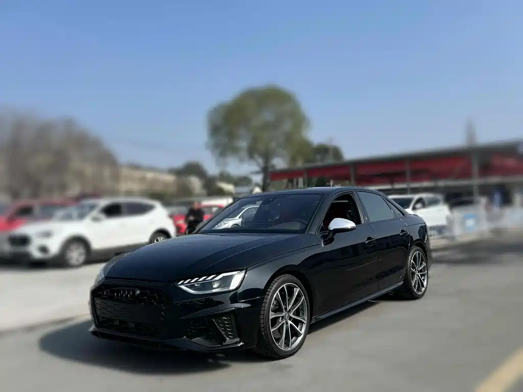 Audi S4
