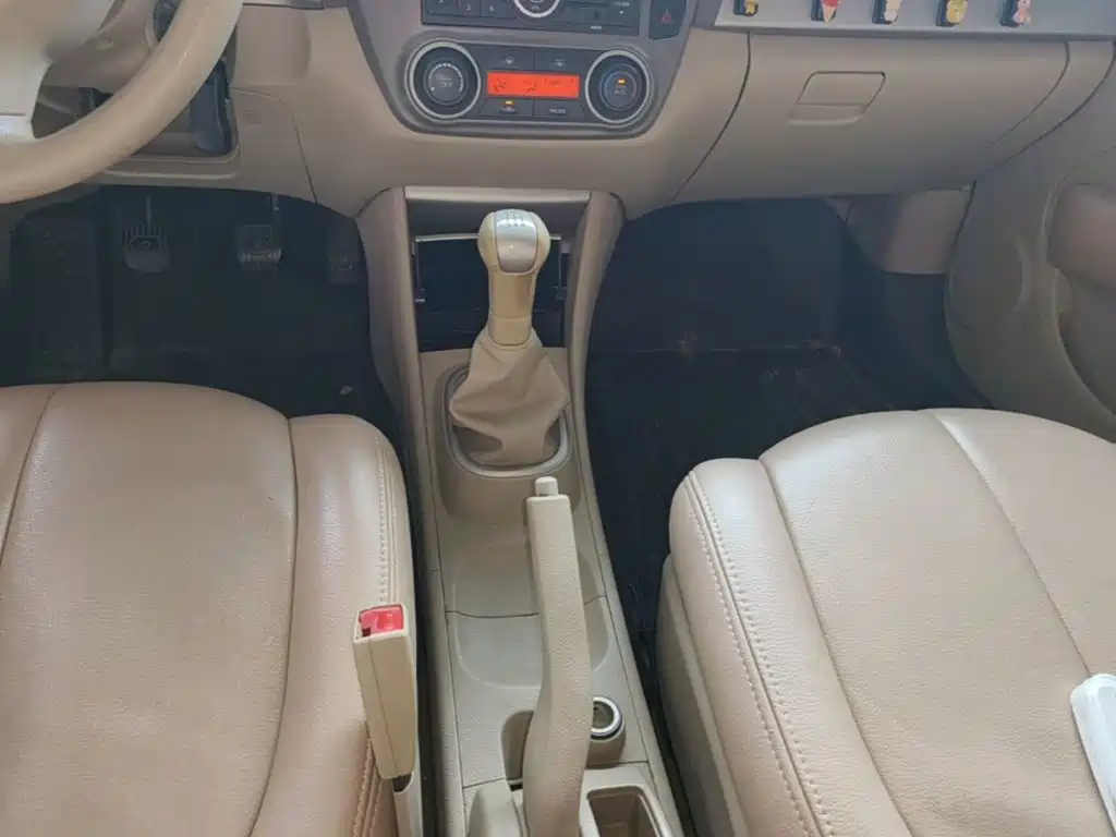 Nissan Sylphy — миниатюра 14