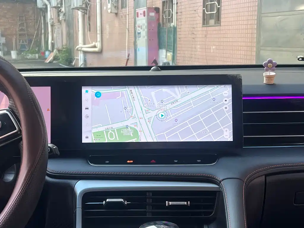 Roewe RX5 New Energy — миниатюра 15