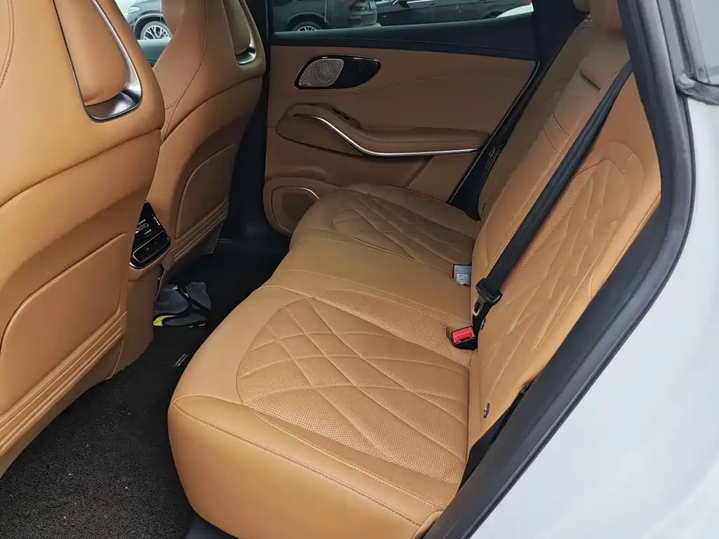 Rising Auto R7