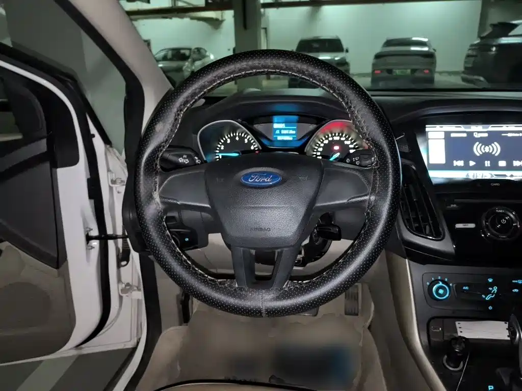 Ford Focus — миниатюра 6