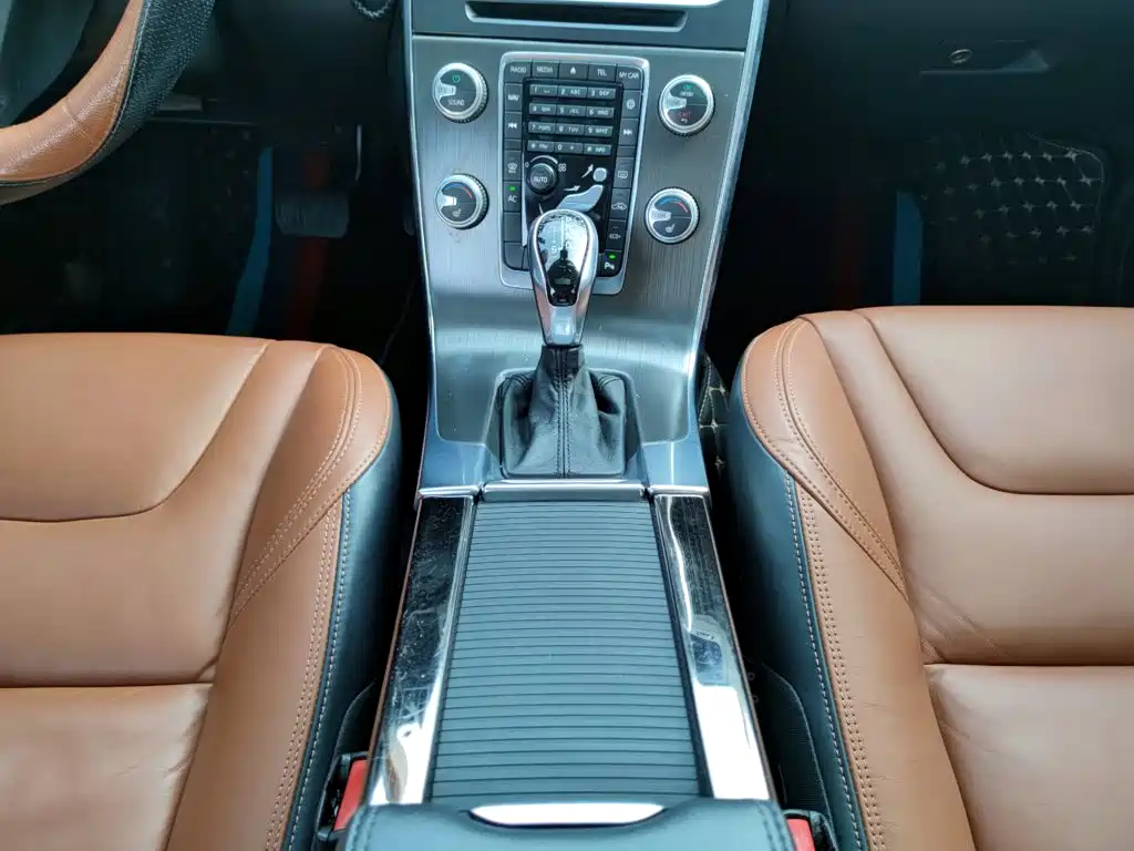 Volvo V60 T5 Smart Elegant Individual Sport Edition, фото 14