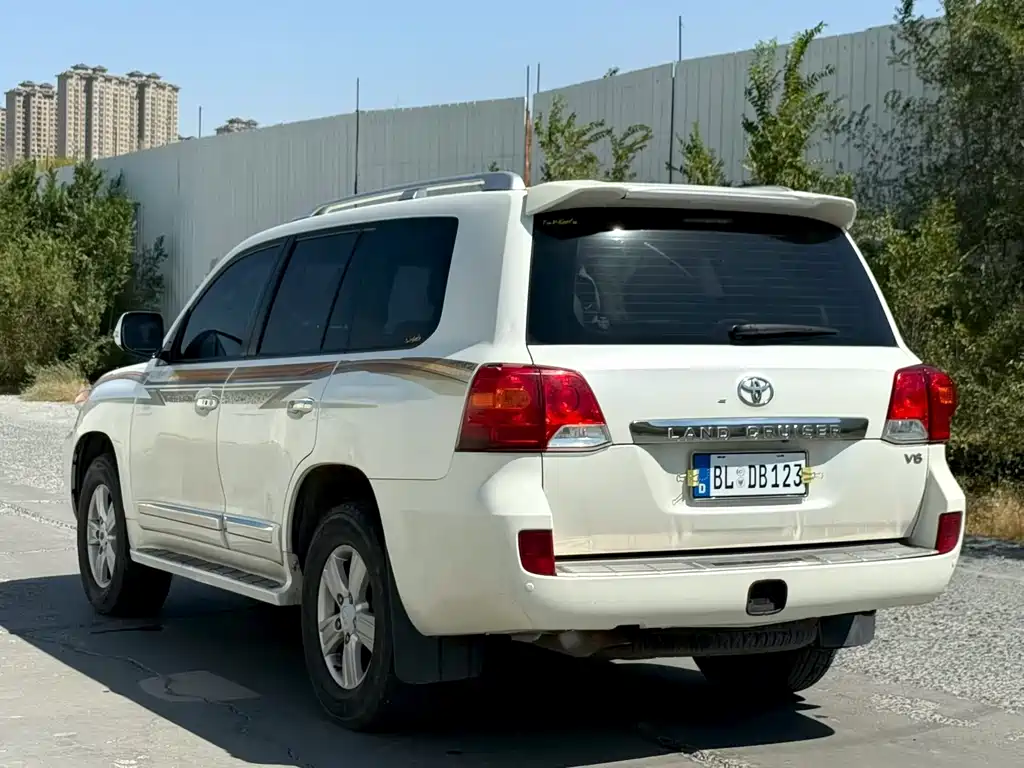 Toyota Land Cruiser — миниатюра 7
