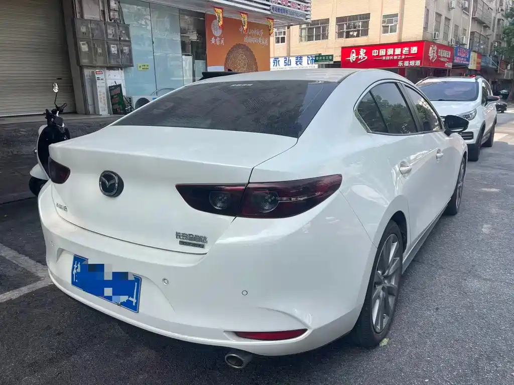 Mazda 3 Axela — миниатюра 4