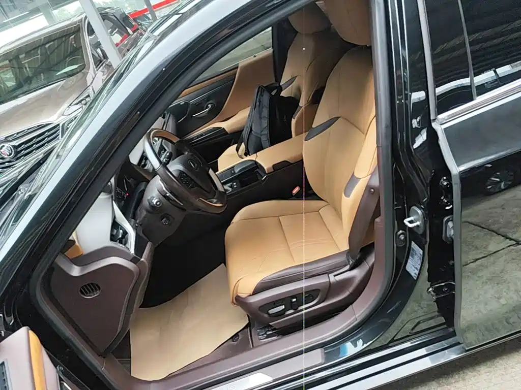 Lexus ES — миниатюра 15