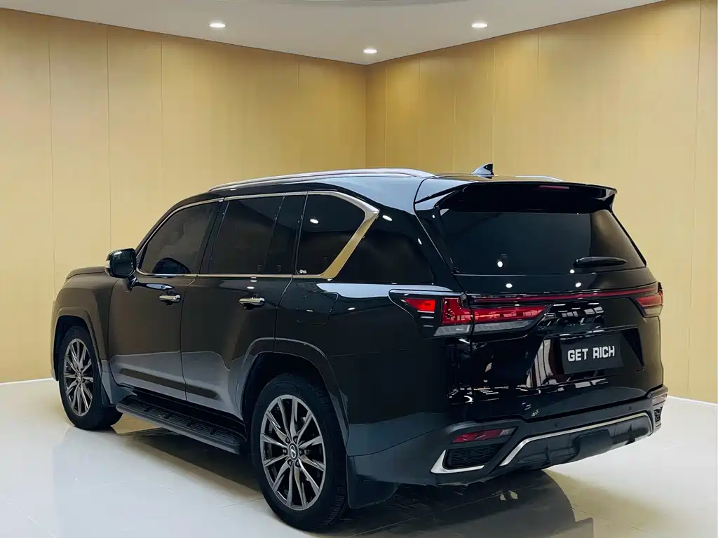 Lexus LX — миниатюра 7