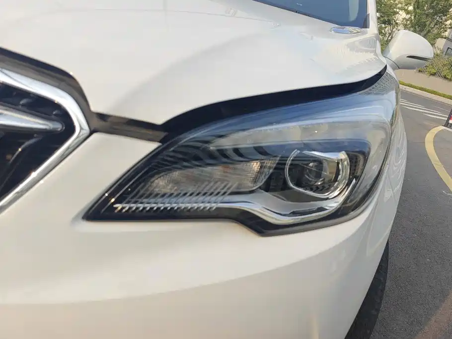 Buick Envision Plus — миниатюра 5