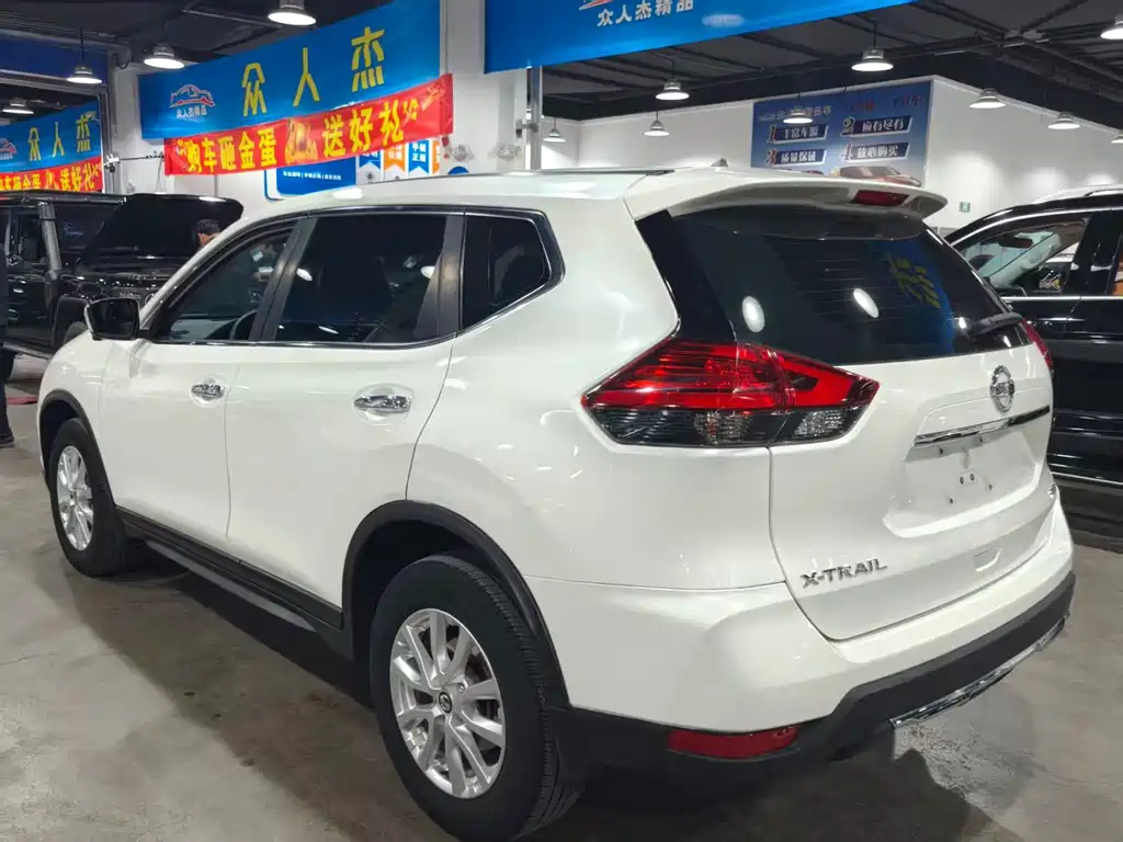 Nissan X-Trail — миниатюра 9