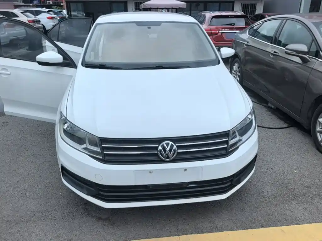 Volkswagen Santana — миниатюра 3