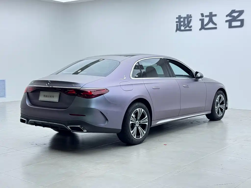 Mercedes-Benz E-Class — миниатюра 19