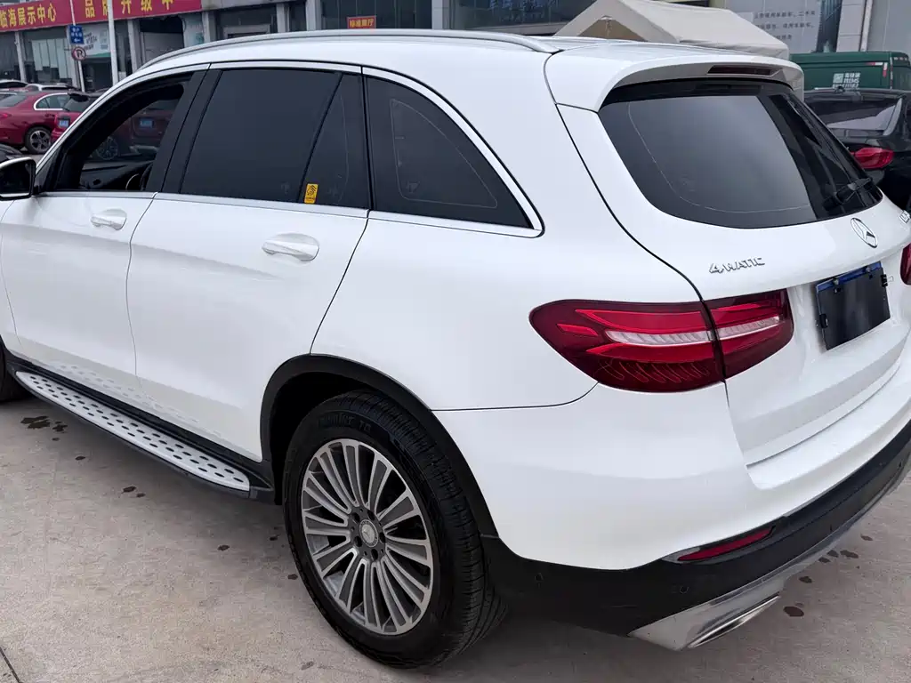 Mercedes-Benz GLC 2016 GLC 260 4MATIC